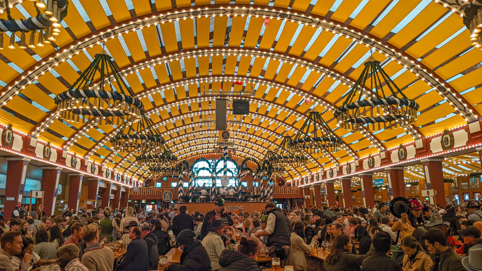 2023 Oktoberfest Planning: Everything You Need To Know for THE Ultimate ...